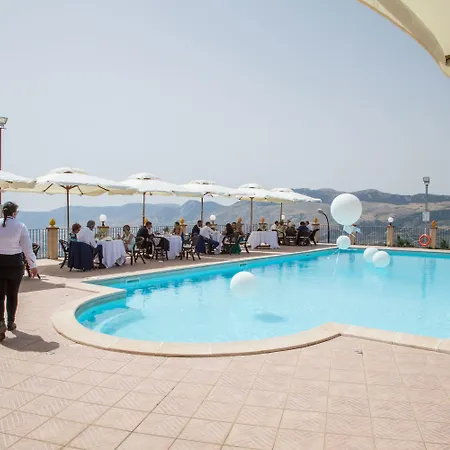 酒店 Pigna D'oro Country 4*