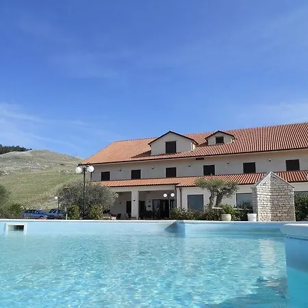 Pigna D'oro Country Hotel 4*